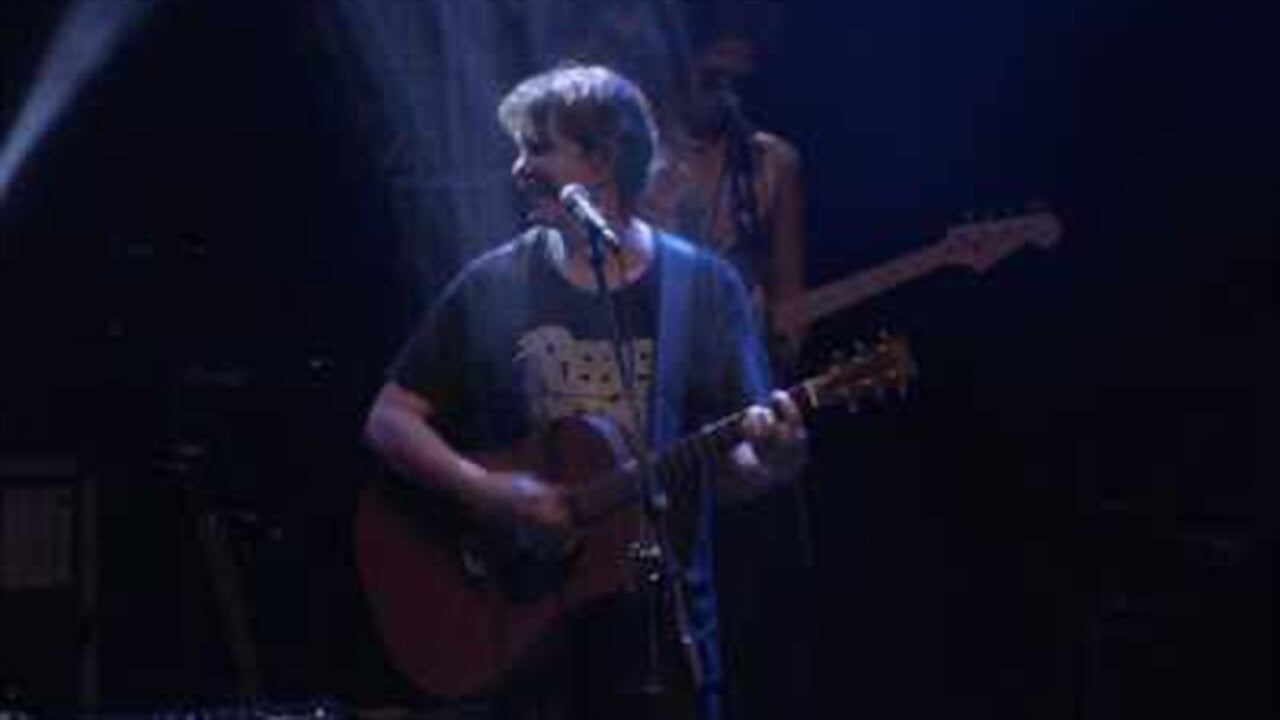 Cena do filme Lô Borges - Toda Essa Água