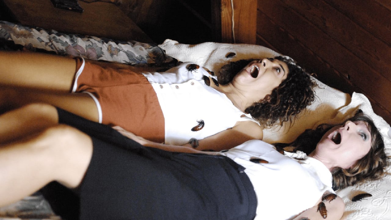 Cena do filme A Cabana Maldita