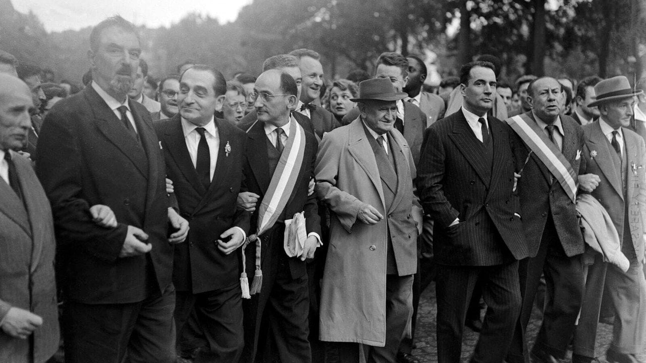 Cena do filme 1958, ceux qui ont dit non