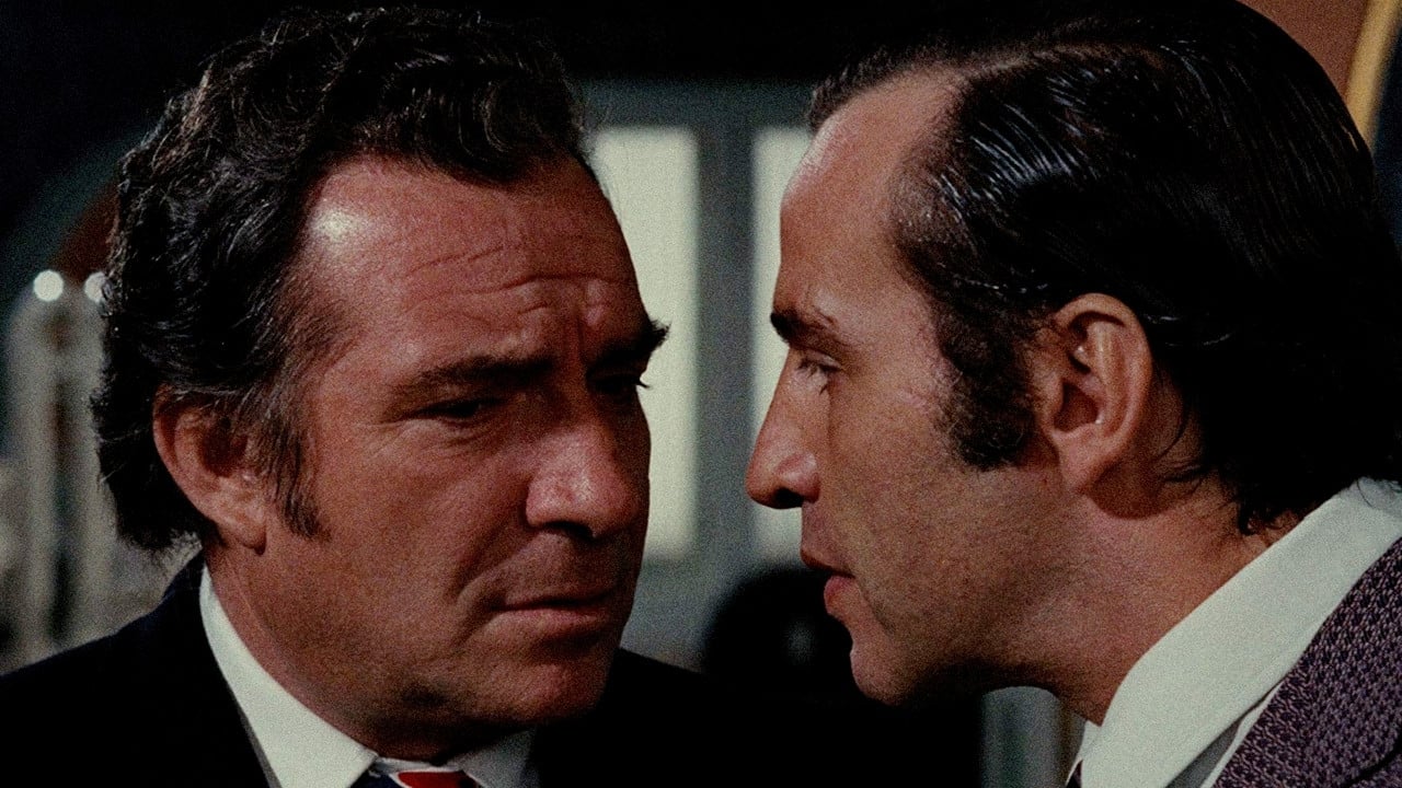 Cena do filme La proprietà non è più un furto