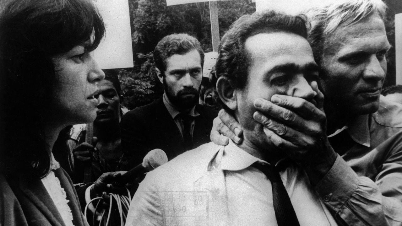 Cena do filme Terra em Transe