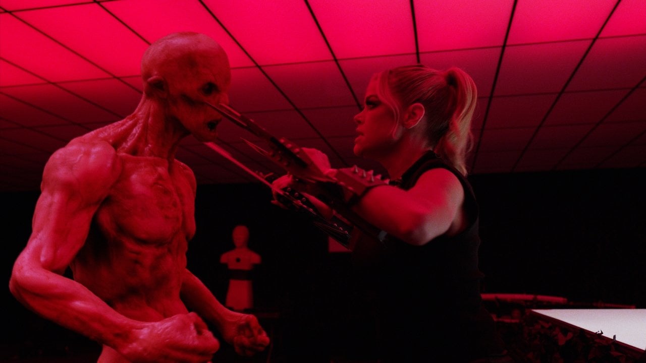 Cena do filme Anjos Caídos & Guerreiros da Paz