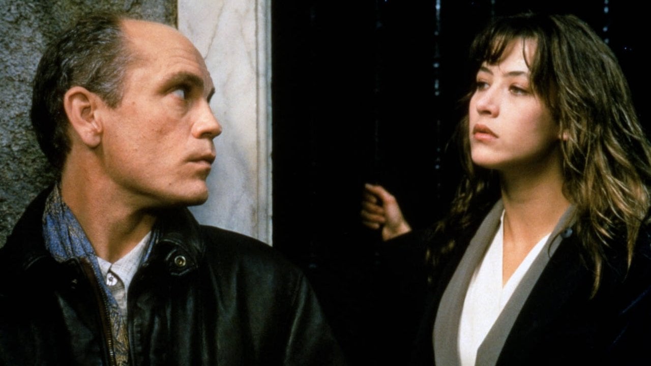 Cena do filme Além das Nuvens